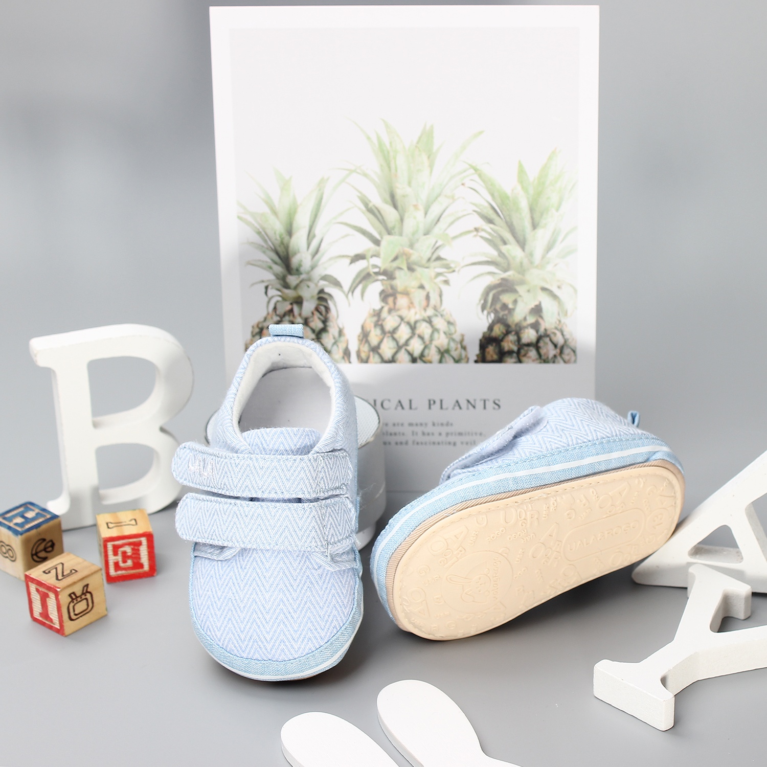 Giày tập đi Uala & Rogo họa tiết sóng kẻ T18 hình 3