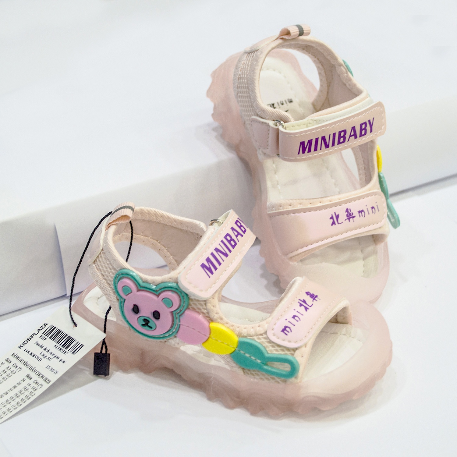 Sandal đính mặt gấu quai hồng AC hình 1