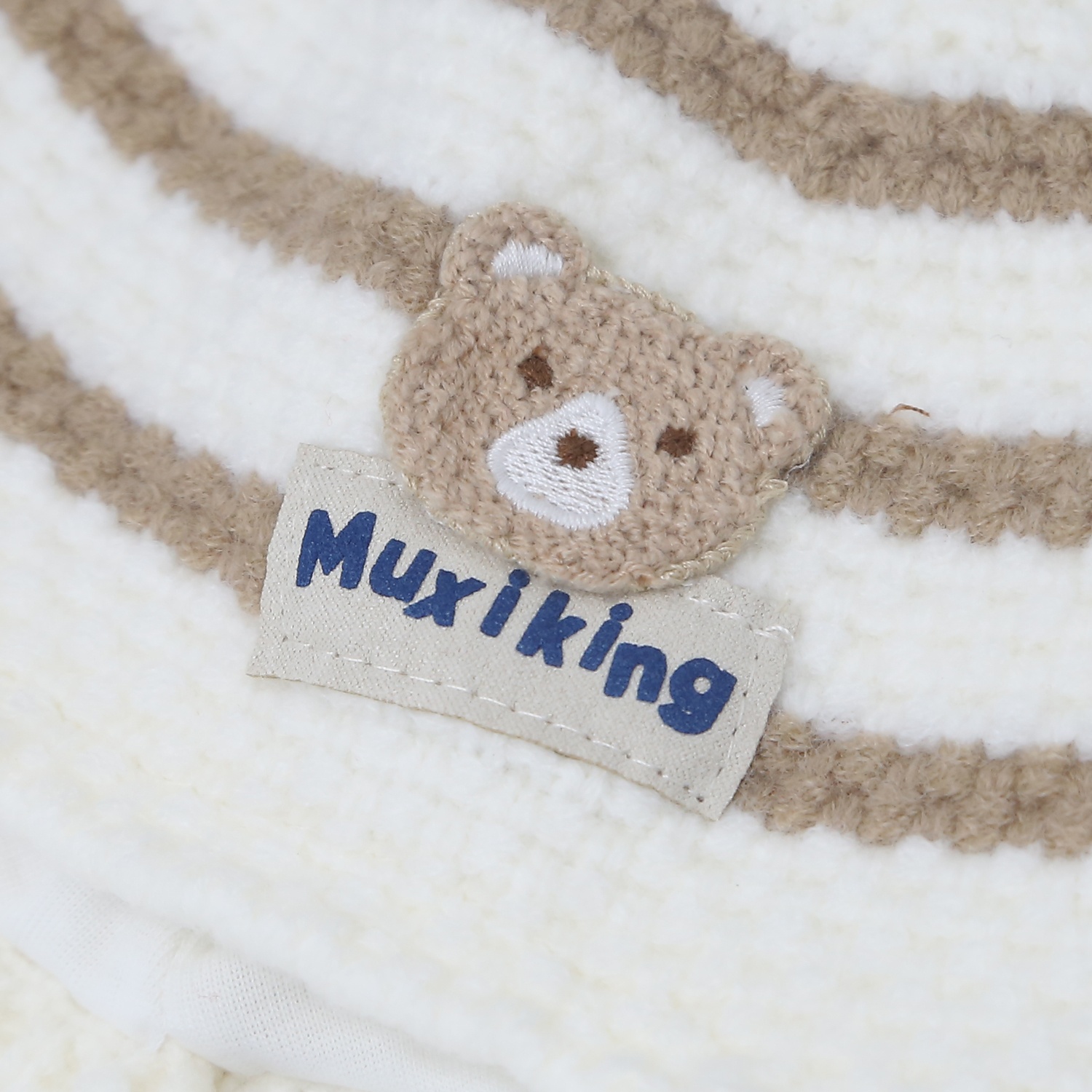 mu-len-ke-ngang-in-hinh-gau-24k-b02-trang