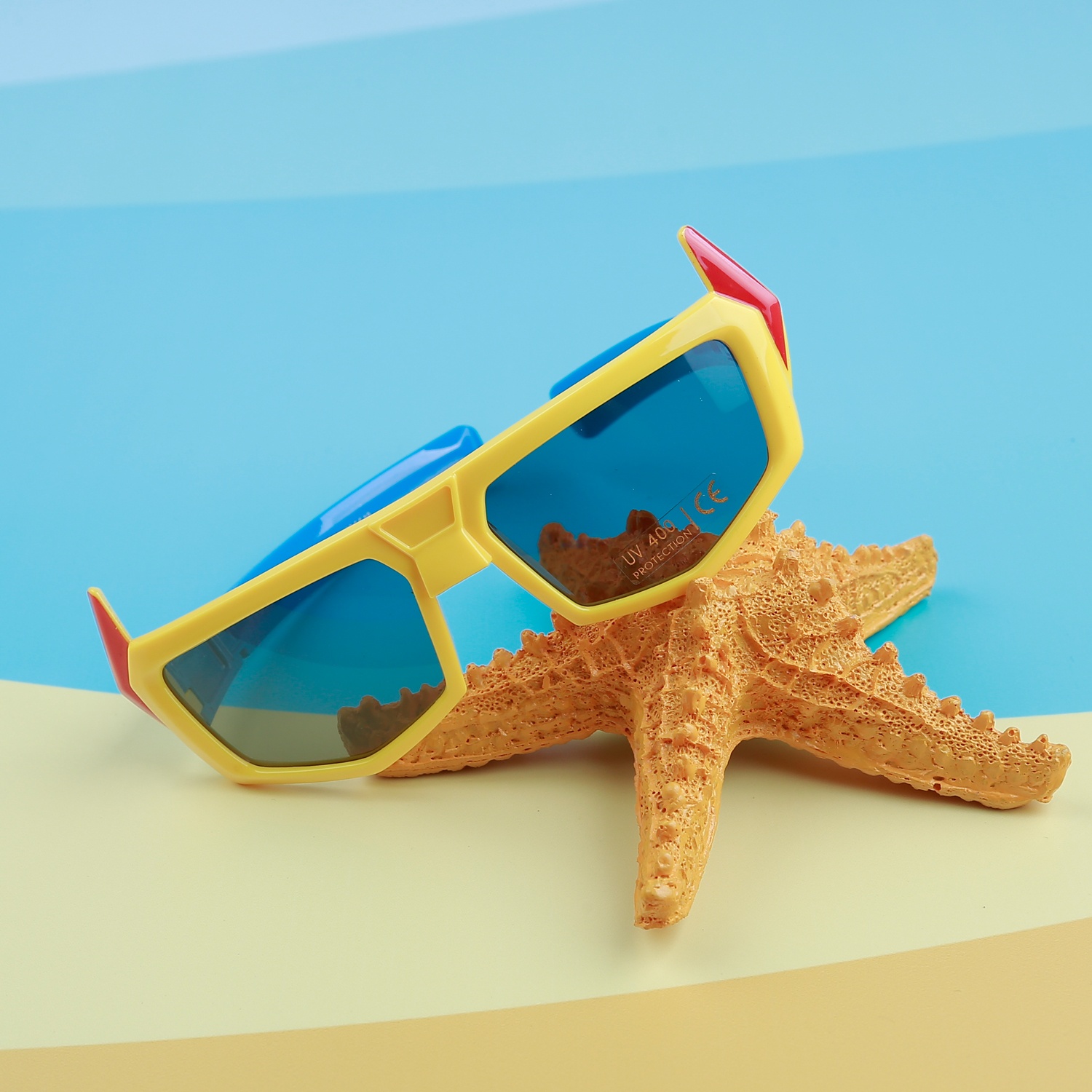 Kính râm cho bé KidsPlaza gọng dẻo 8129 C10 Yellow hình 1