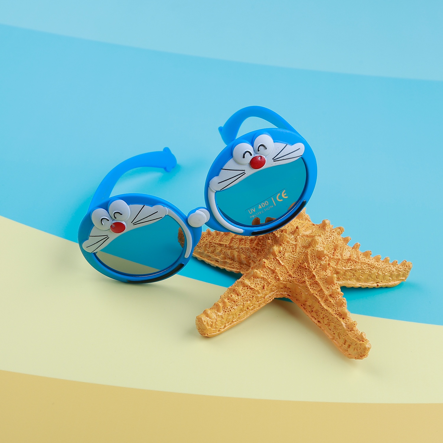 Kính râm thời trang KidsPlaza gọng dẻo 8256 C33 Blue hình 1