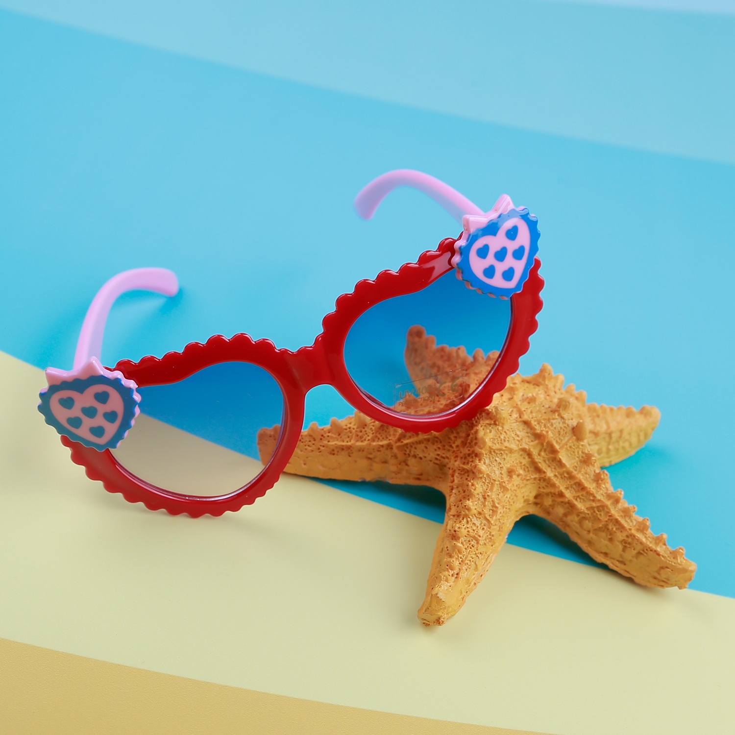 Kính thời trang KidsPlaza hình trái tim PK21 - 007 Red hình 1