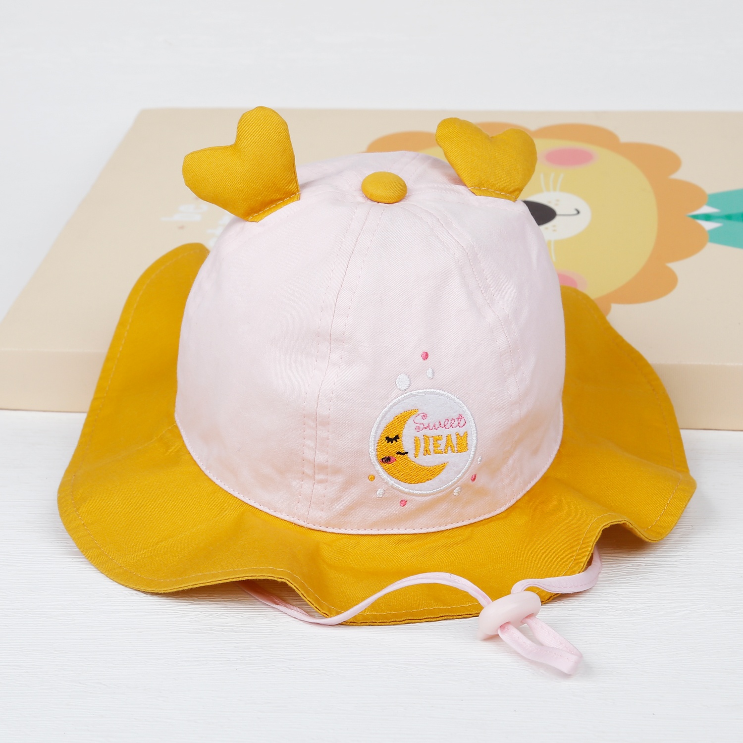 Mũ vành tròn bé gái Kids Plaza thêu trăng DN22H (Vàng) hình 1