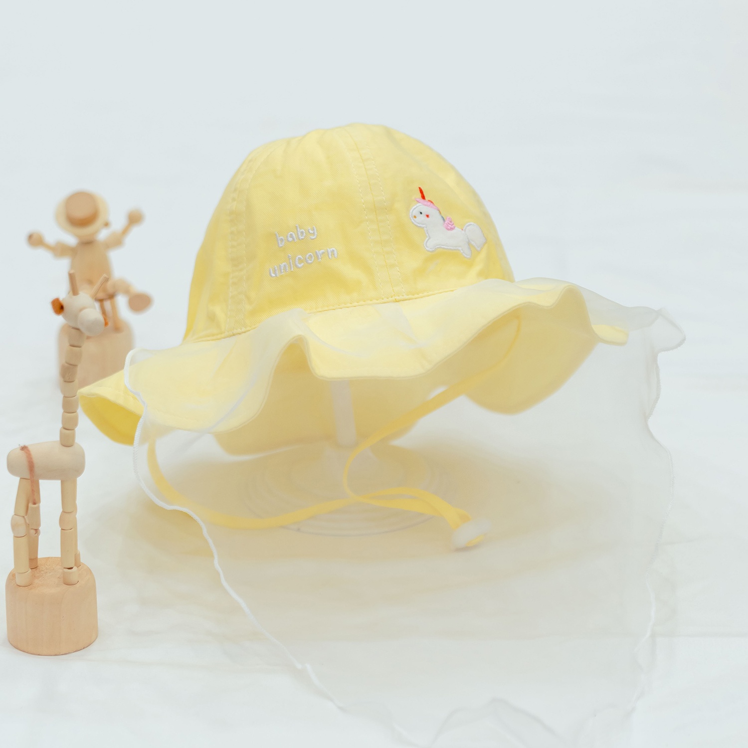 Mũ vành bé gái phủ voan Kidsplaza thêu kỳ lân DN26 (Vàng) hình 1