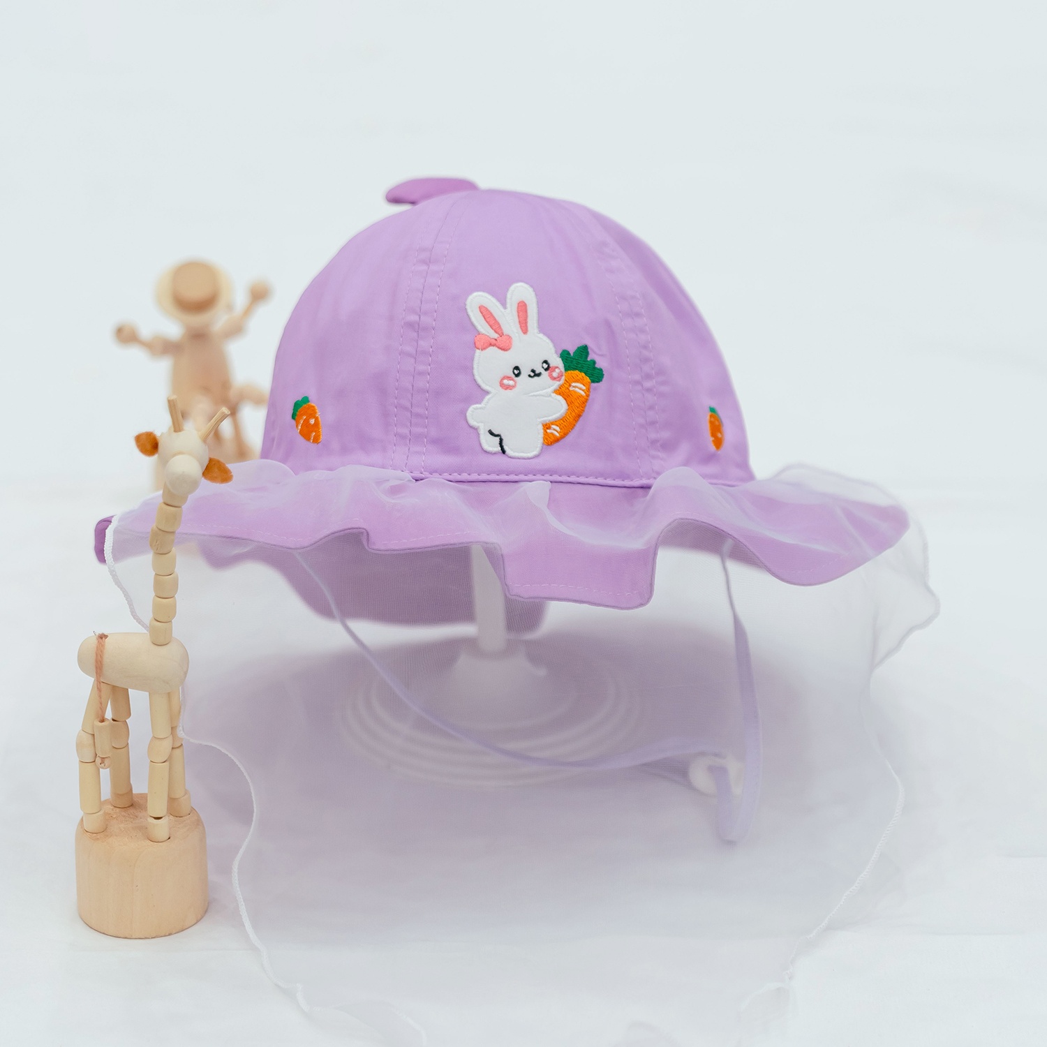 Mũ vành bé gái phủ voan Kidsplaza thêu thỏ cà rốt DN26 (Tím) hình 1