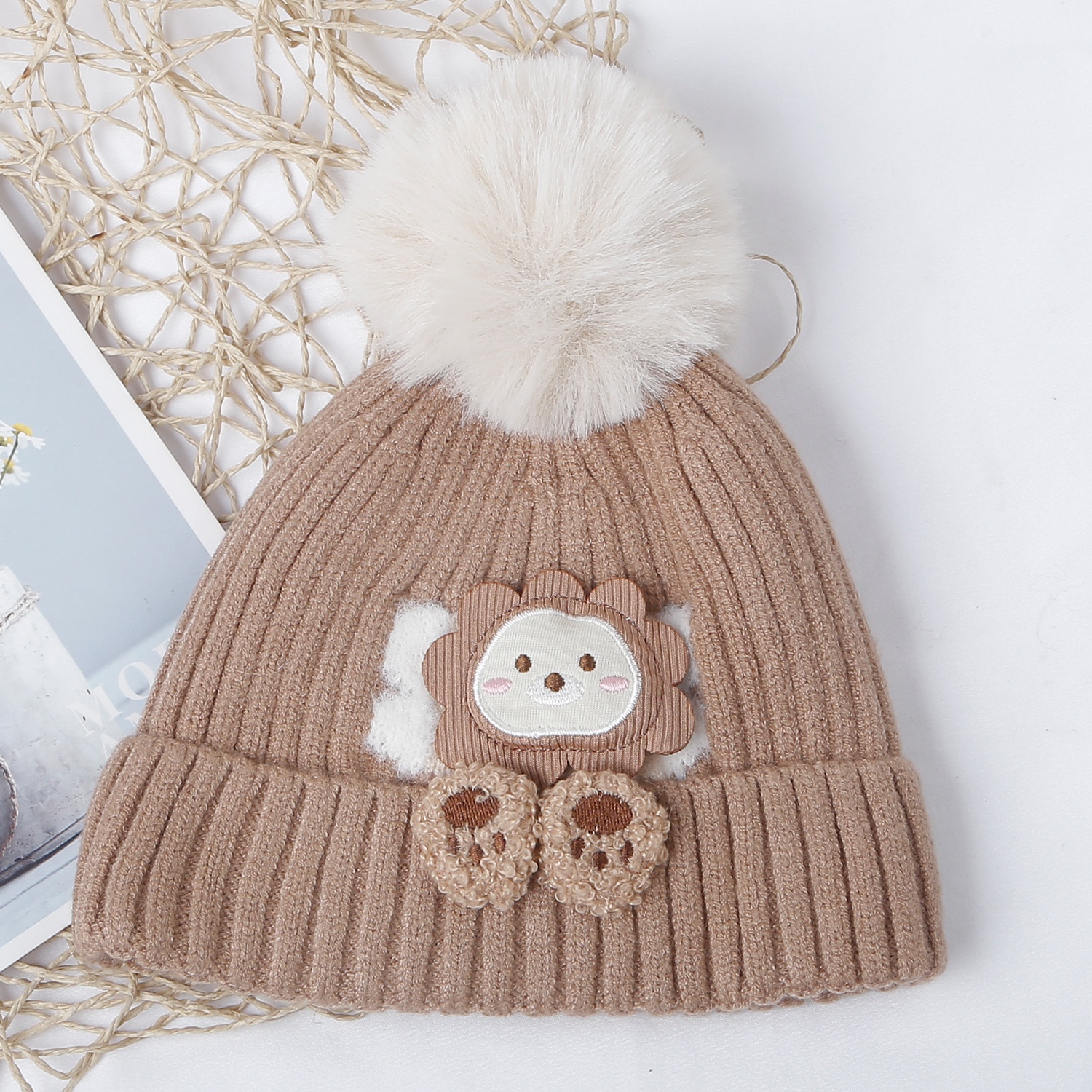 Mũ len KidsPlaza gắn sư tử 25K-B07 (Nâu)