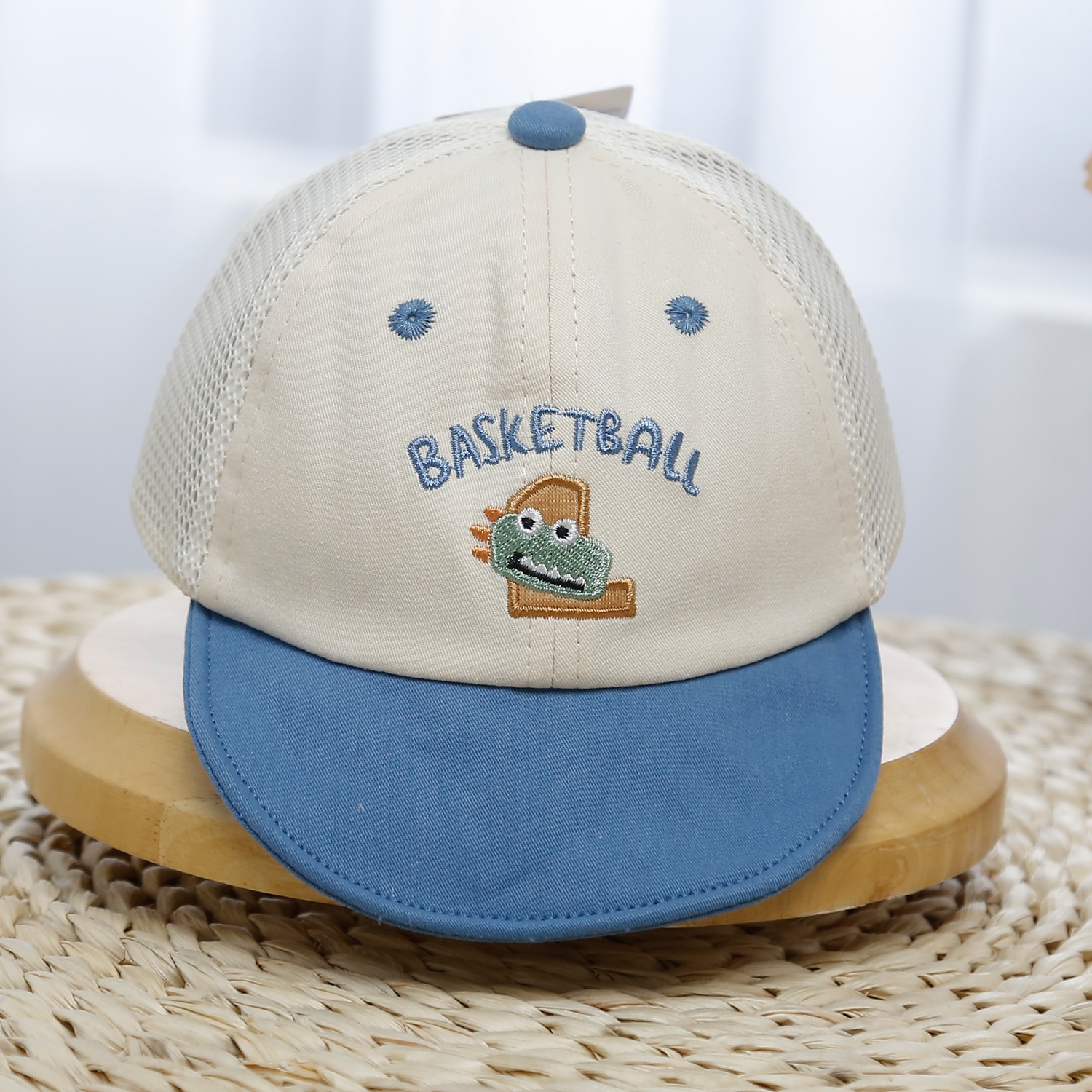 Mũ lưỡi trai KidsPlaza thêu Basketball 25K-H20 Size 48 (Xanh)
