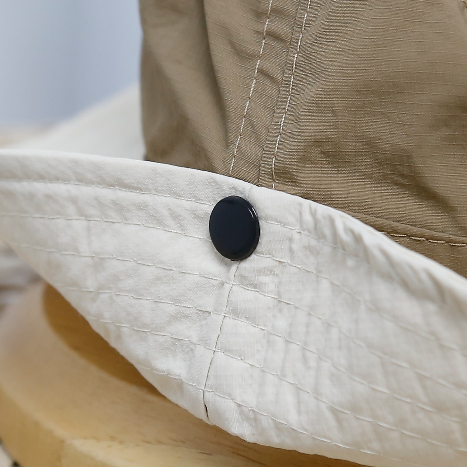 Mũ thời trang KidsPlaza basic 25K-H36 Size 54 (Nâu be) hình 2