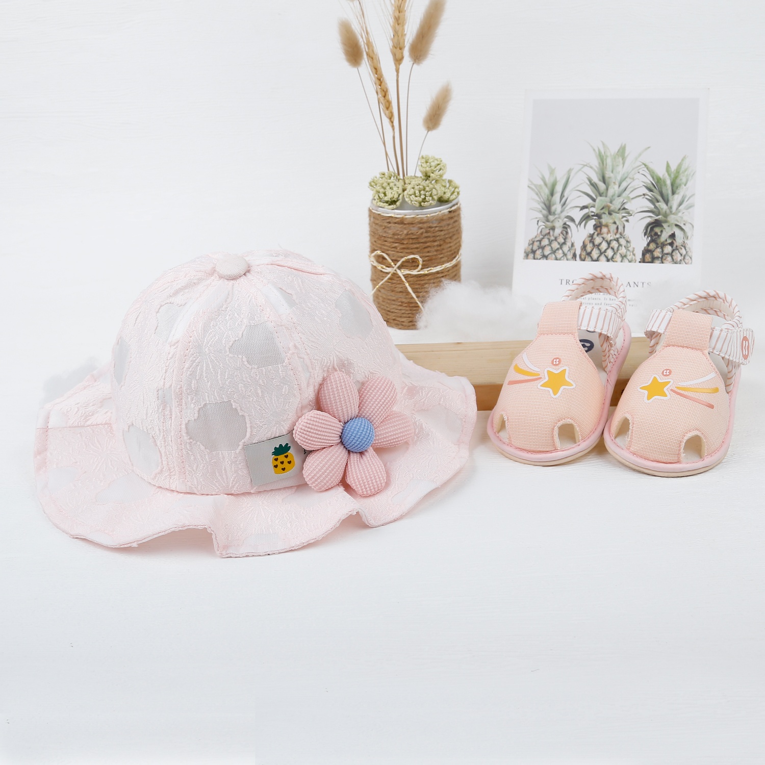 Mũ thời trang KidsPlaza đính hoa 23K-H11 s50 (Hồng) hình 1