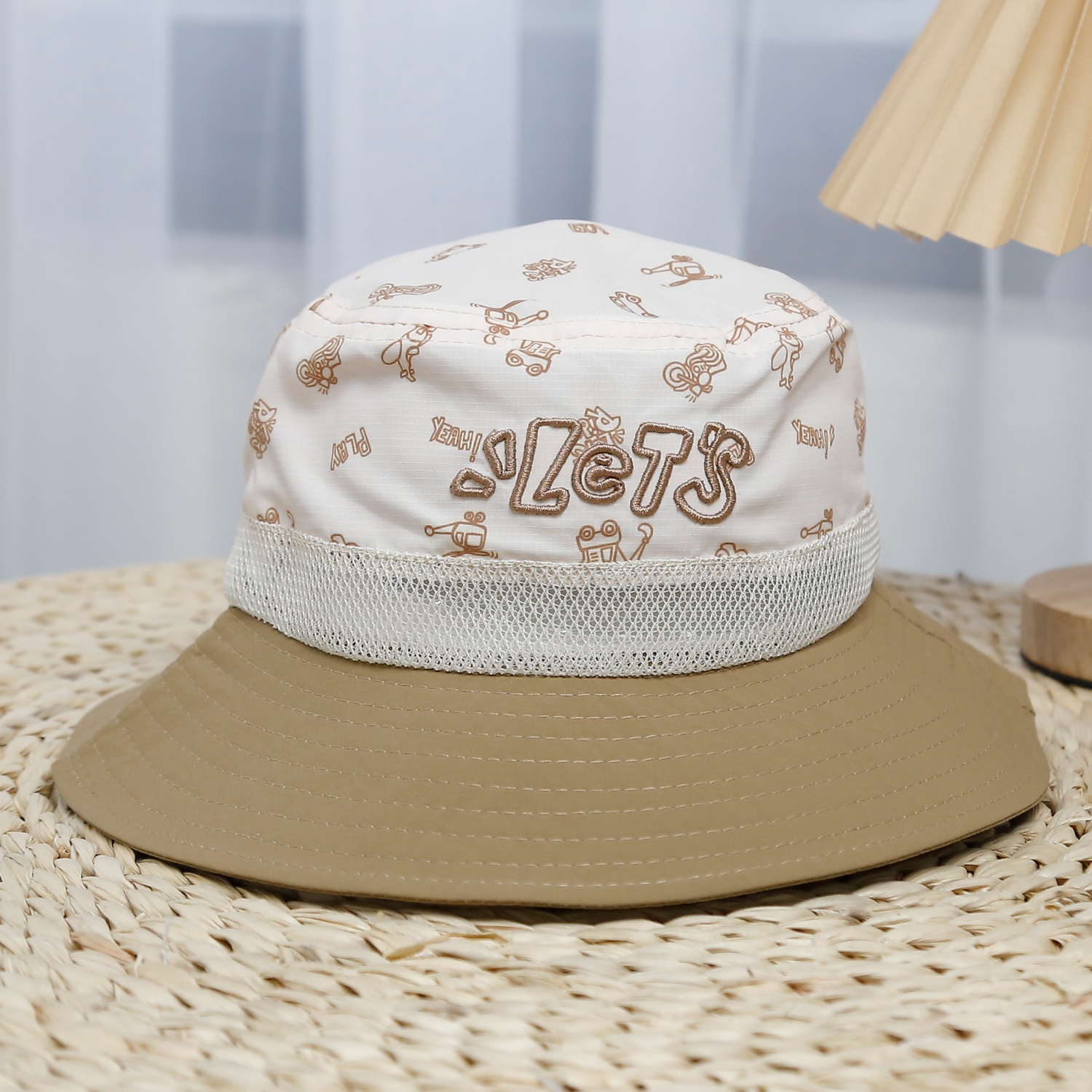 Mũ thời trang KidsPlaza thêu chữ 25K-H35 Size 54 (Nâu)