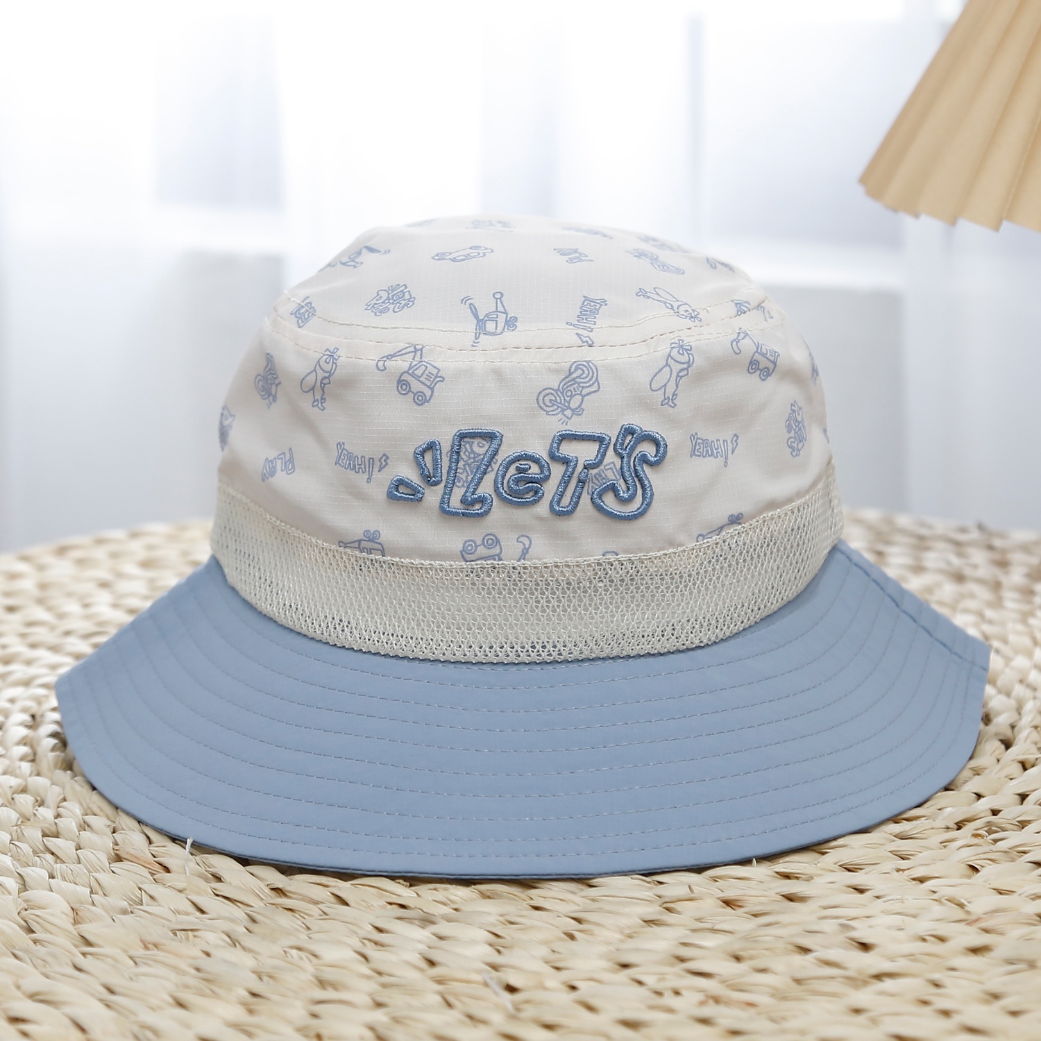 Mũ thời trang KidsPlaza thêu chữ 25K-H35 Size 54 (Xanh)