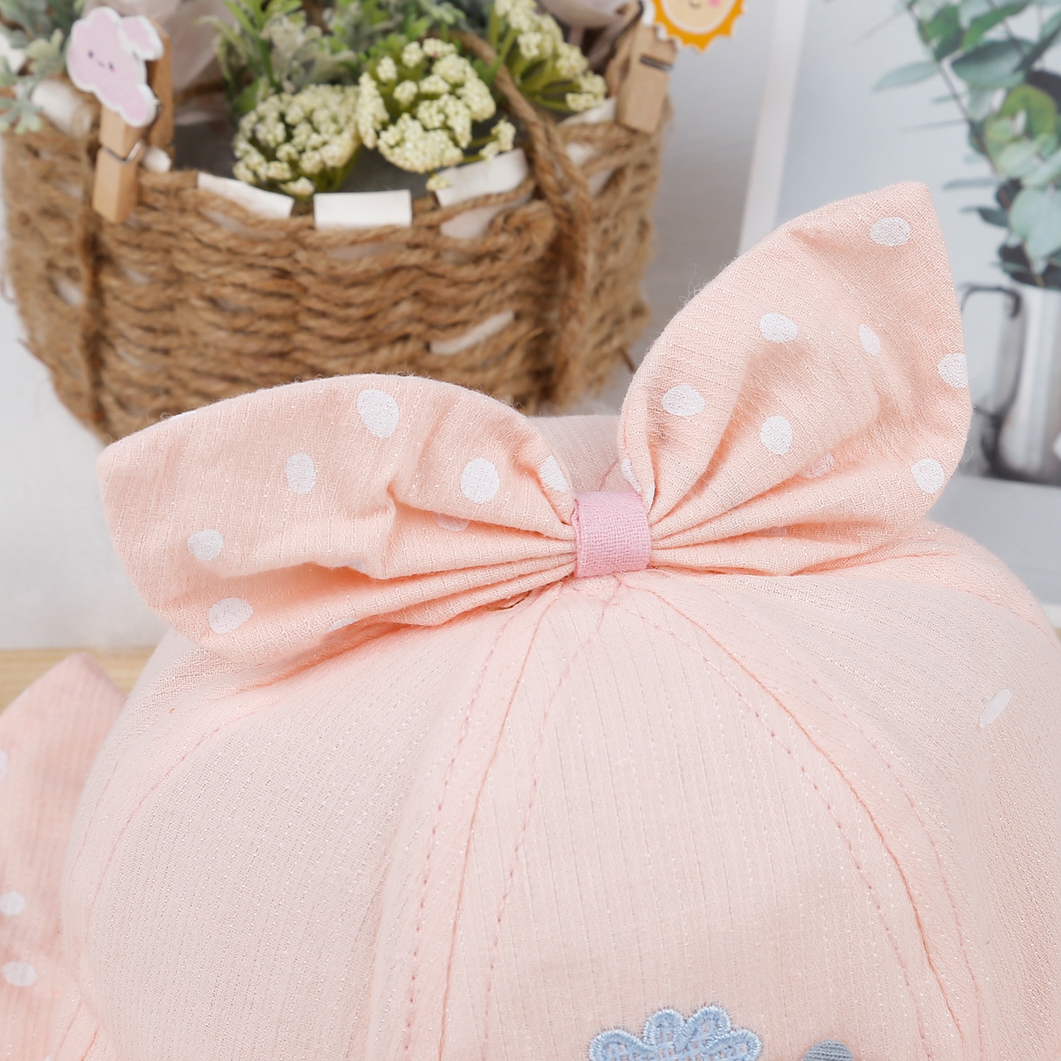 Mũ thời trang KidsPlaza thêu hoa 23K-H17 (Hồng đào) hình 4