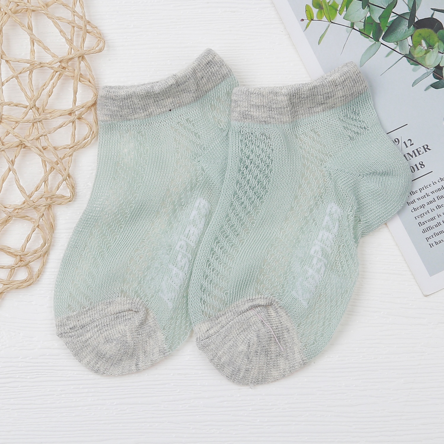 Set 5 đôi tất lưới kẻ dọc cho bé KidsPlaza DK23H hình 2