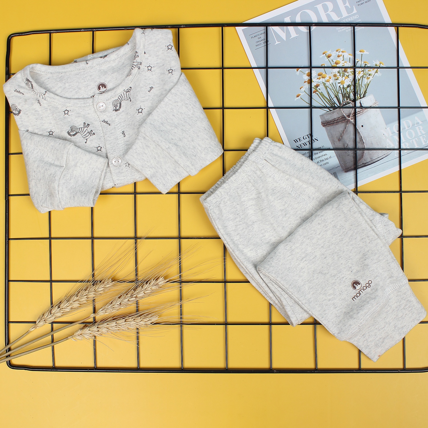 Bộ sơ sinh cài giữa in hình chú ngựa vằn Mamago NĐ19 (Ghi) hình 1