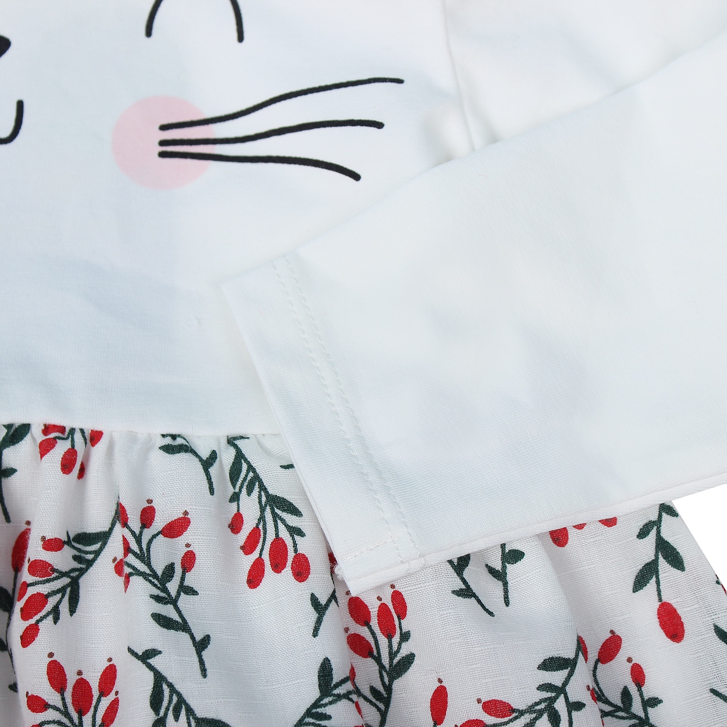 Váy dài Mamago in hình mặt mèo hoa đỏ M19T Váy dài Mamago in hình mặt mèo hoa đỏ M19T hình 2