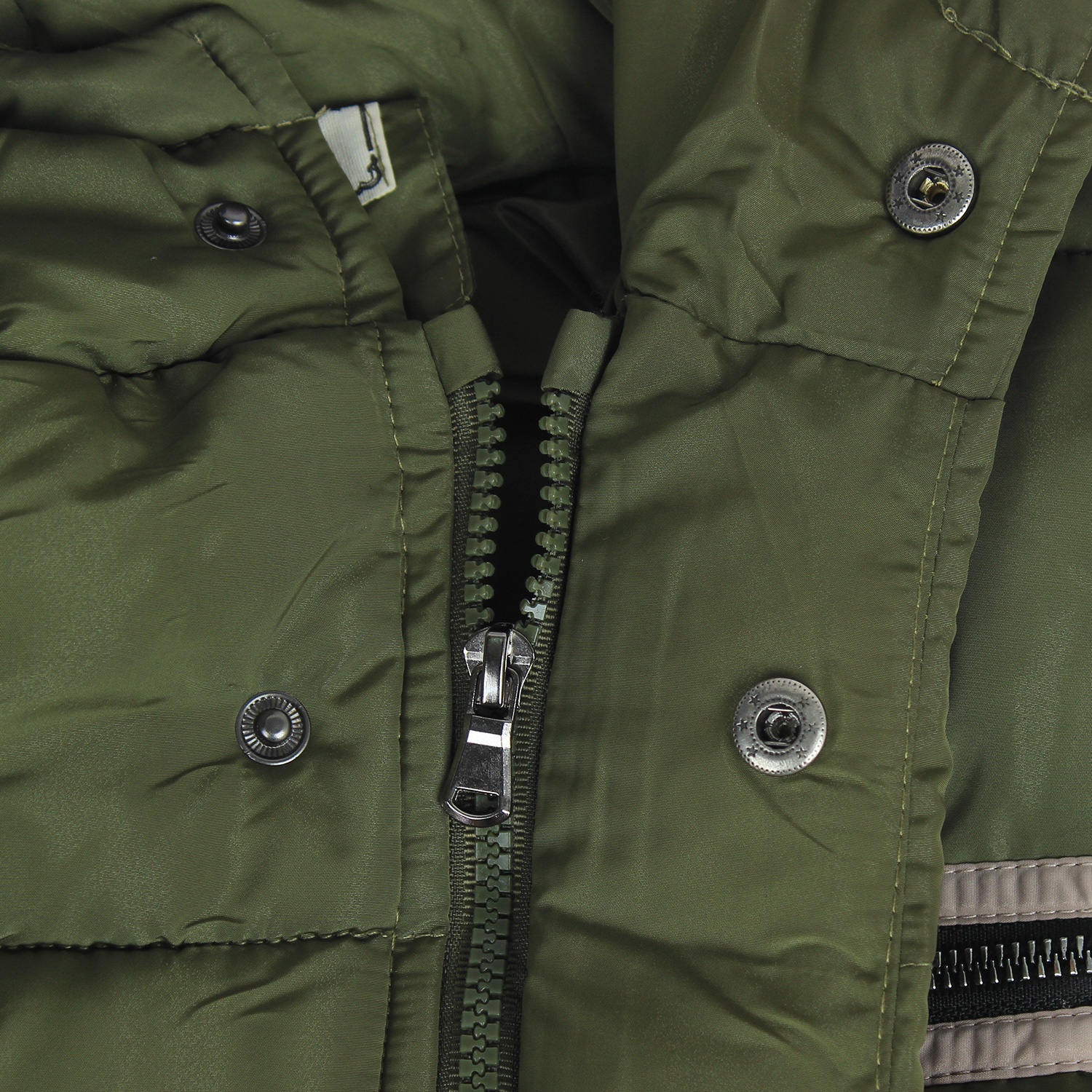 Áo phao bé trai thiết kế túi khóa ngực hình 3