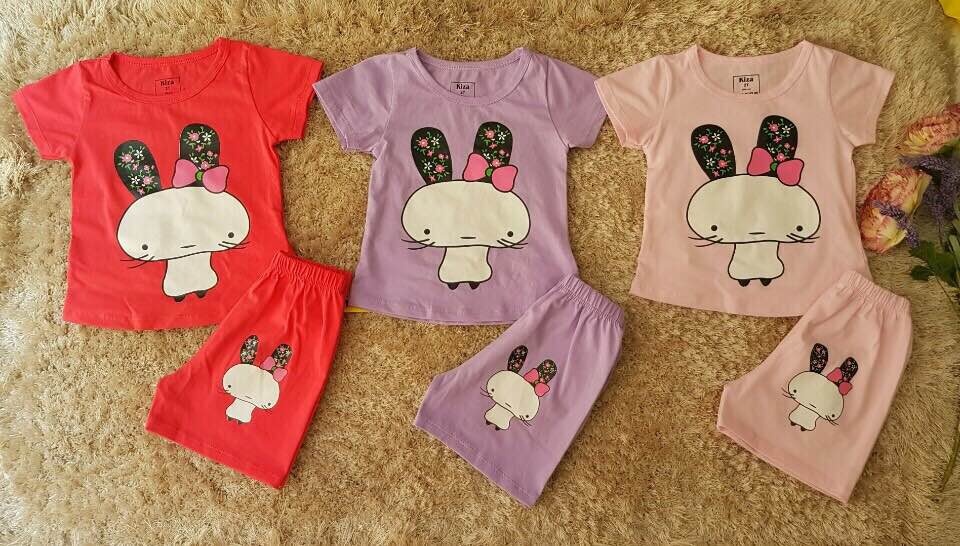 Bộ tay ngắn bé gái Kiza in hình chú thỏ cài nơ đáng yêu (màu vàng) hình 2