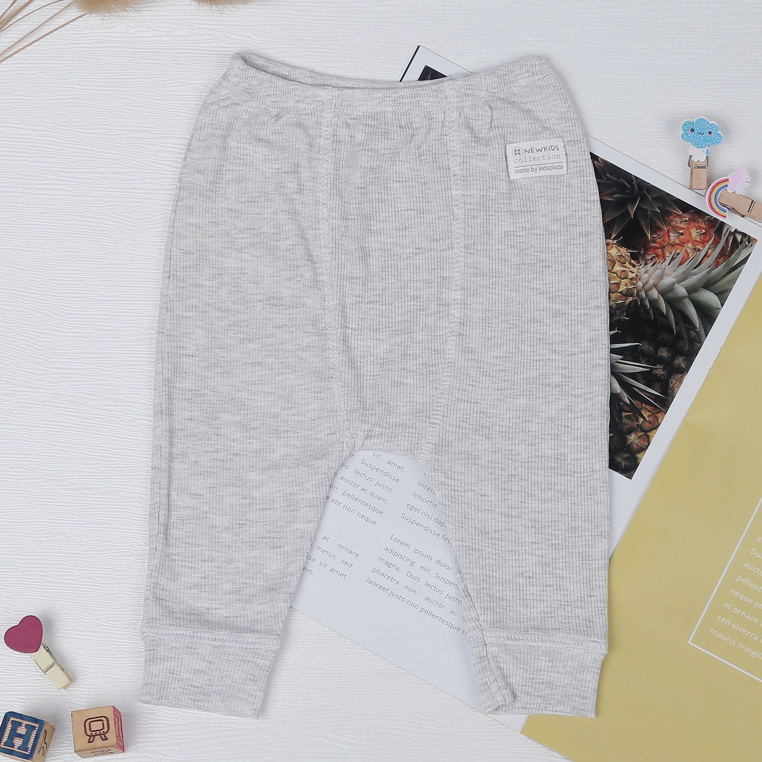 Bộ sơ sinh cài lệch dài tay kẻ tăm KidsPlaza ND22T (trắng ghi) hình 5