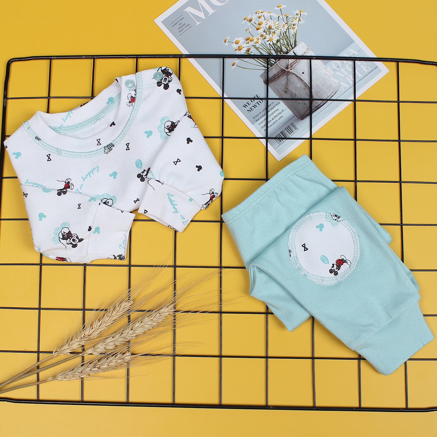 Bộ sơ sinh cài vai in tay hình chuột Mickey Mamago NĐ19 (Xanh) hình 1