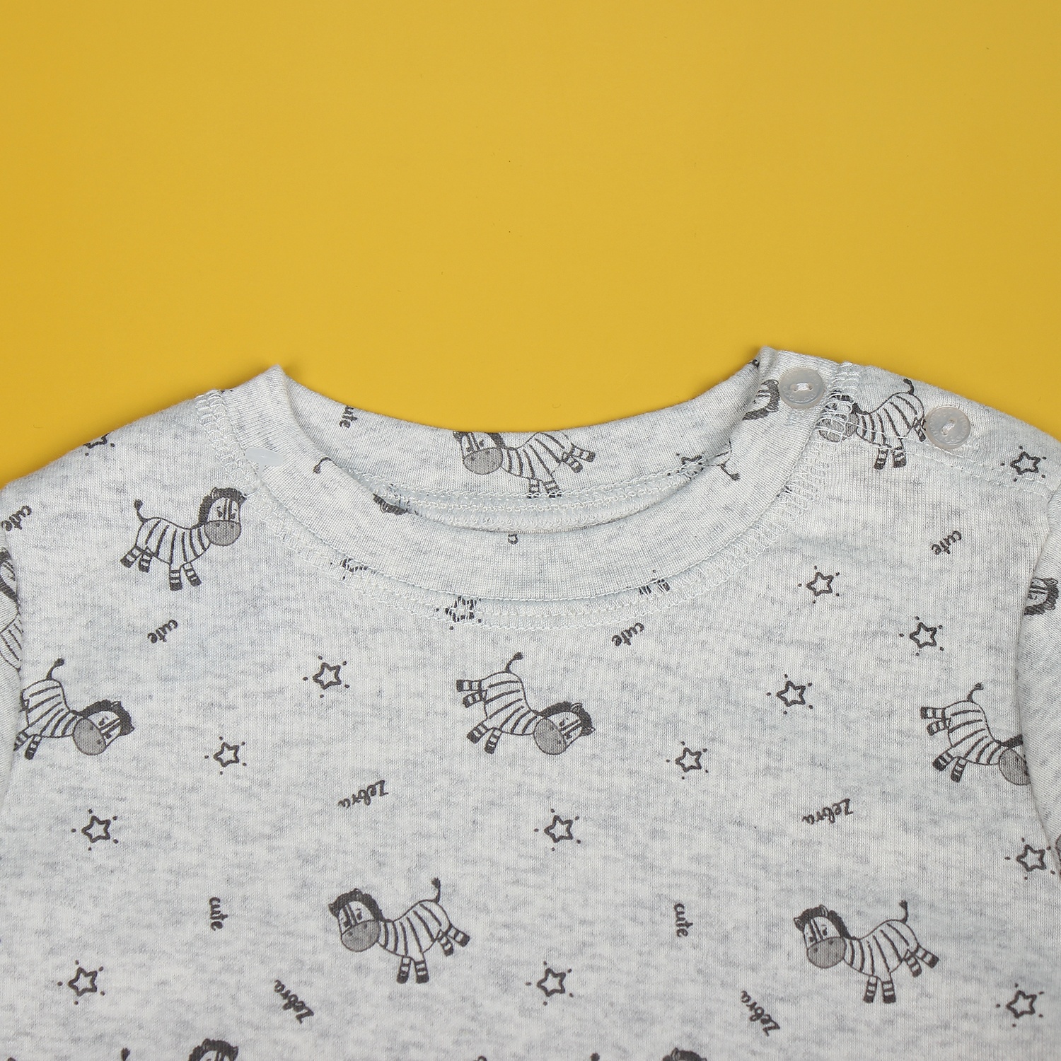 Bộ sơ sinh cài vai in tay hình ngựa vằn Mamago NĐ19 (Ghi) hình 3