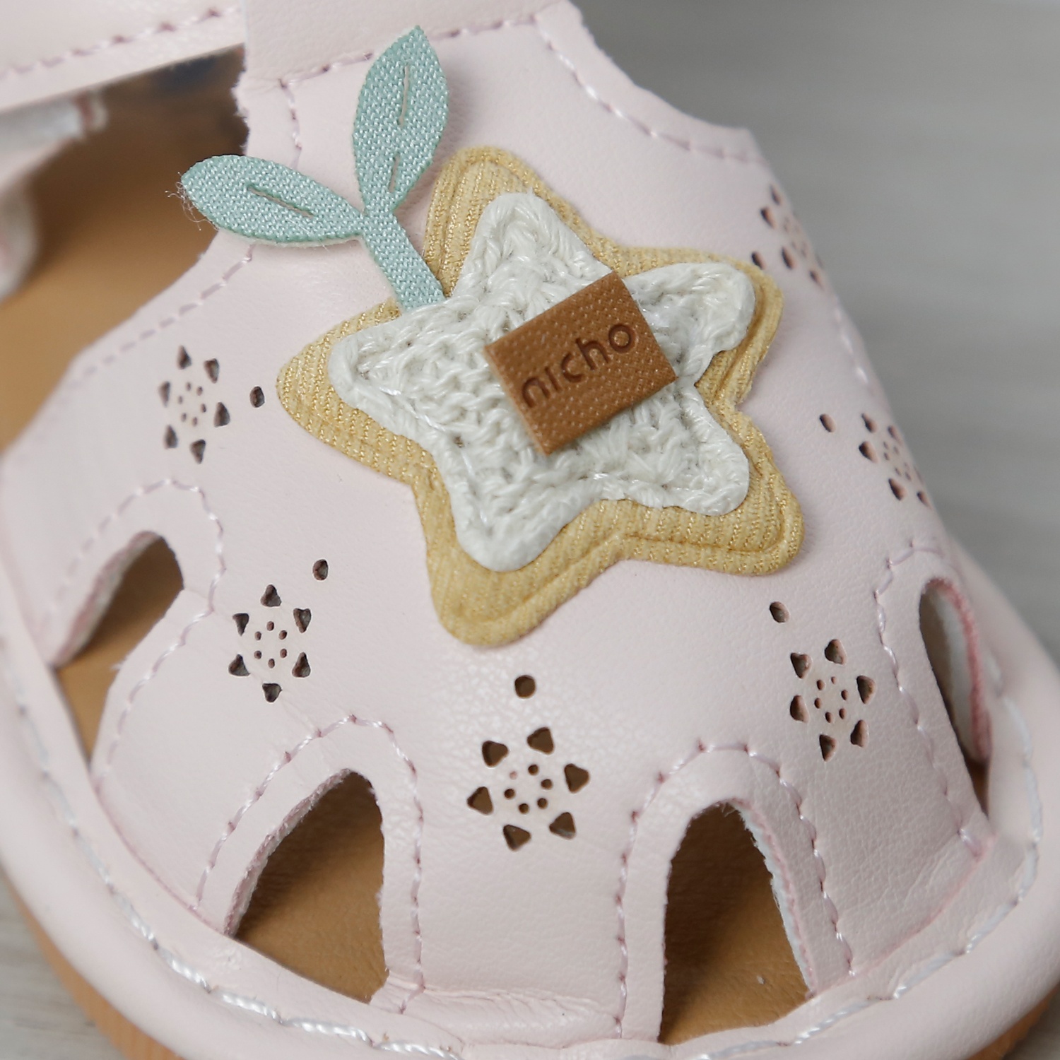 Dép sandal tập đi kèn Mamago 25M-S1 gắn sao (Hồng) hình 3