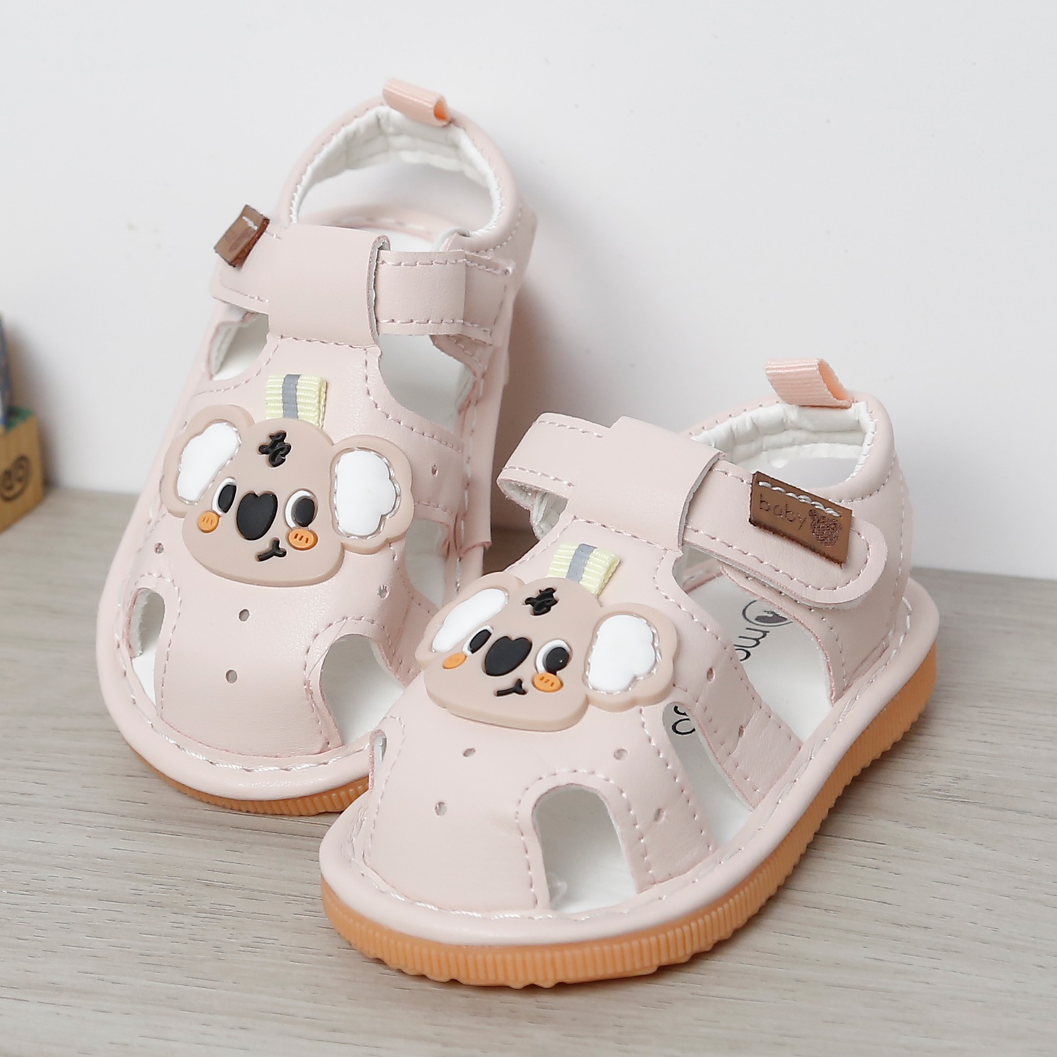 Dép sandal tập đi kèn Mamago 25M-S3 gắn Koala (Hồng) hình 1
