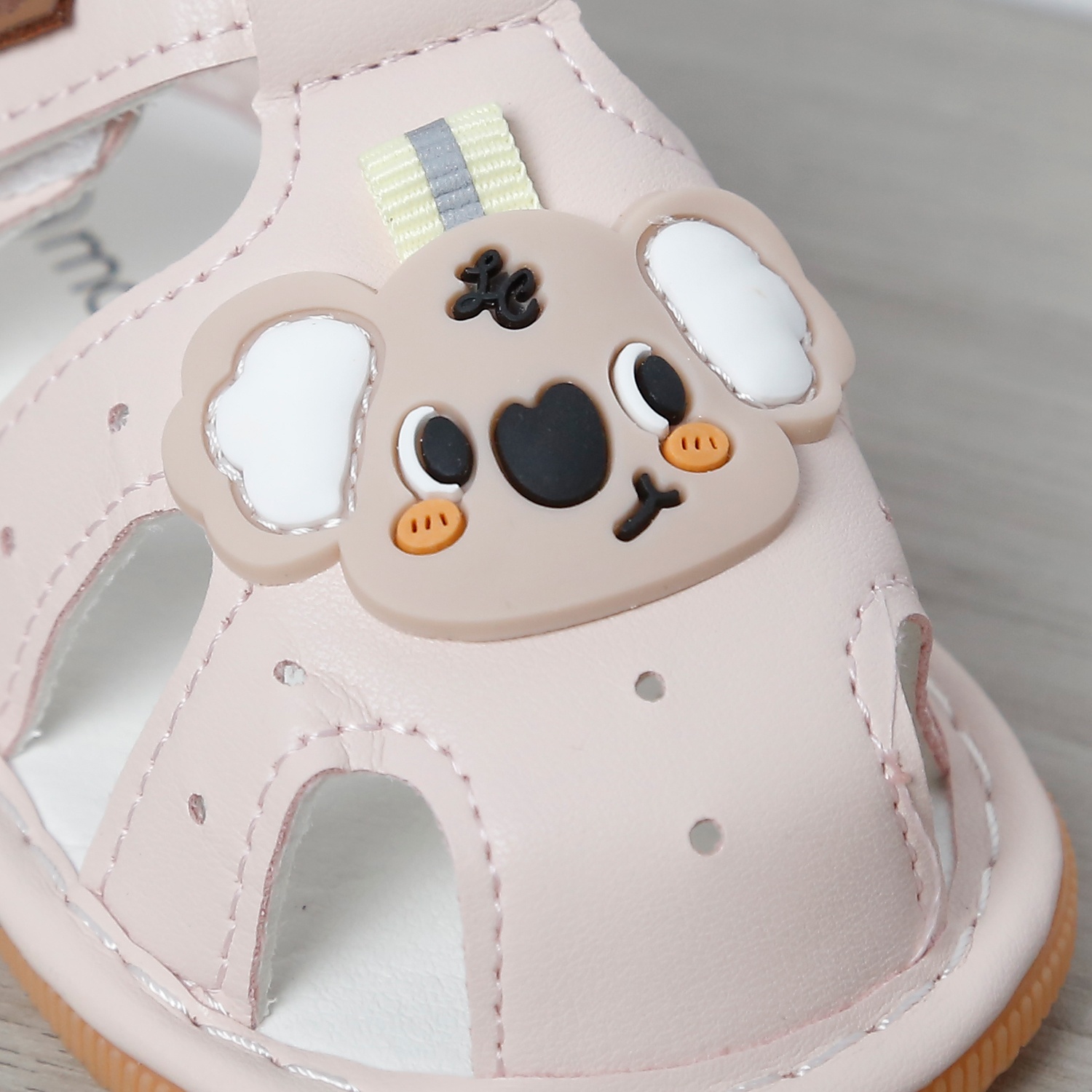Dép sandal tập đi kèn Mamago 25M-S3 gắn Koala (Hồng) hình 3