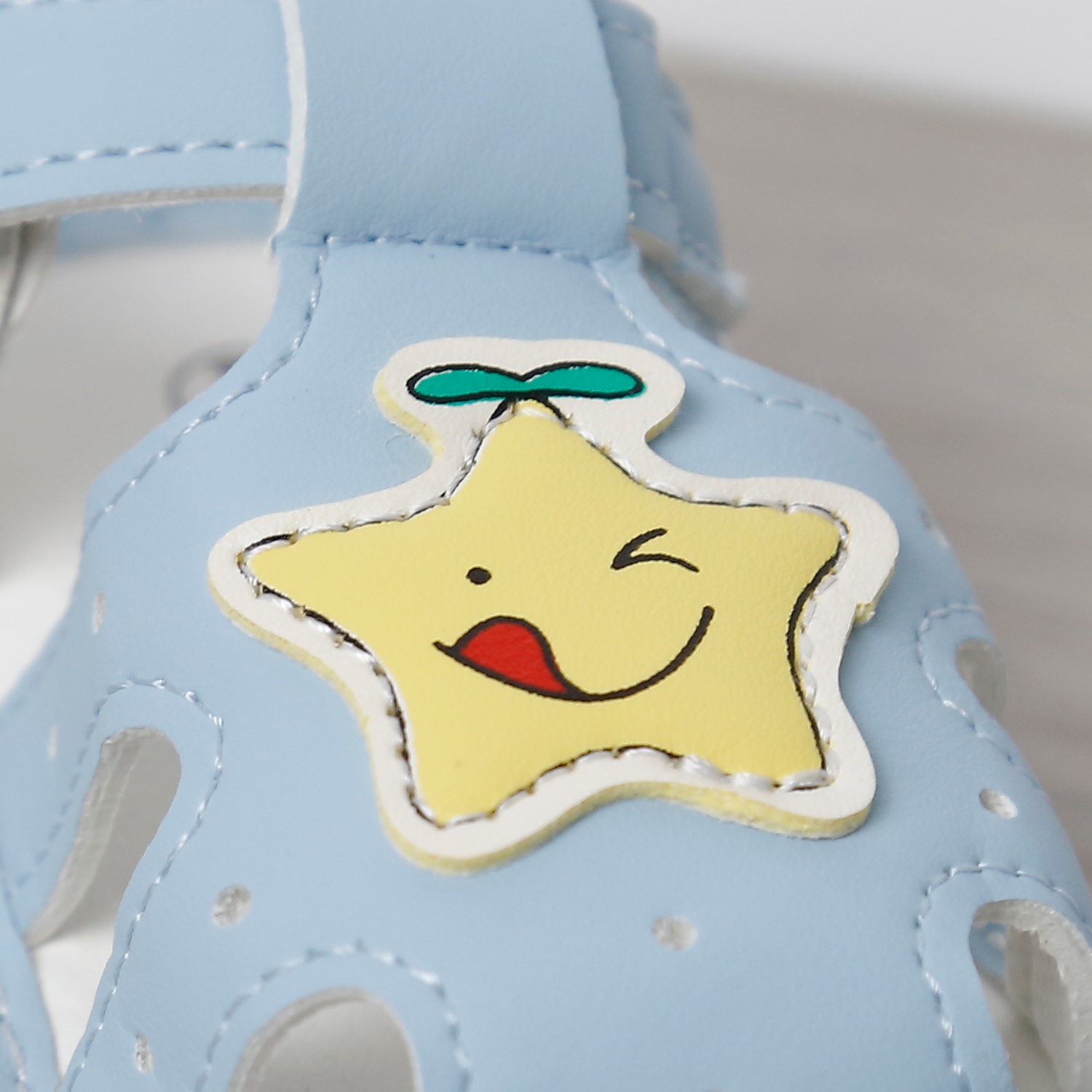 Dép sandal tập đi kèn Mamago 25MS8 sao cười (Xanh)