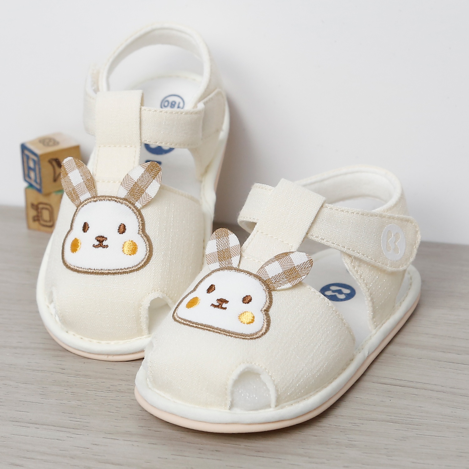 Dép sandal tập đi KidsPlaza hình mặt thỏ 25K-S07 (Hồng)